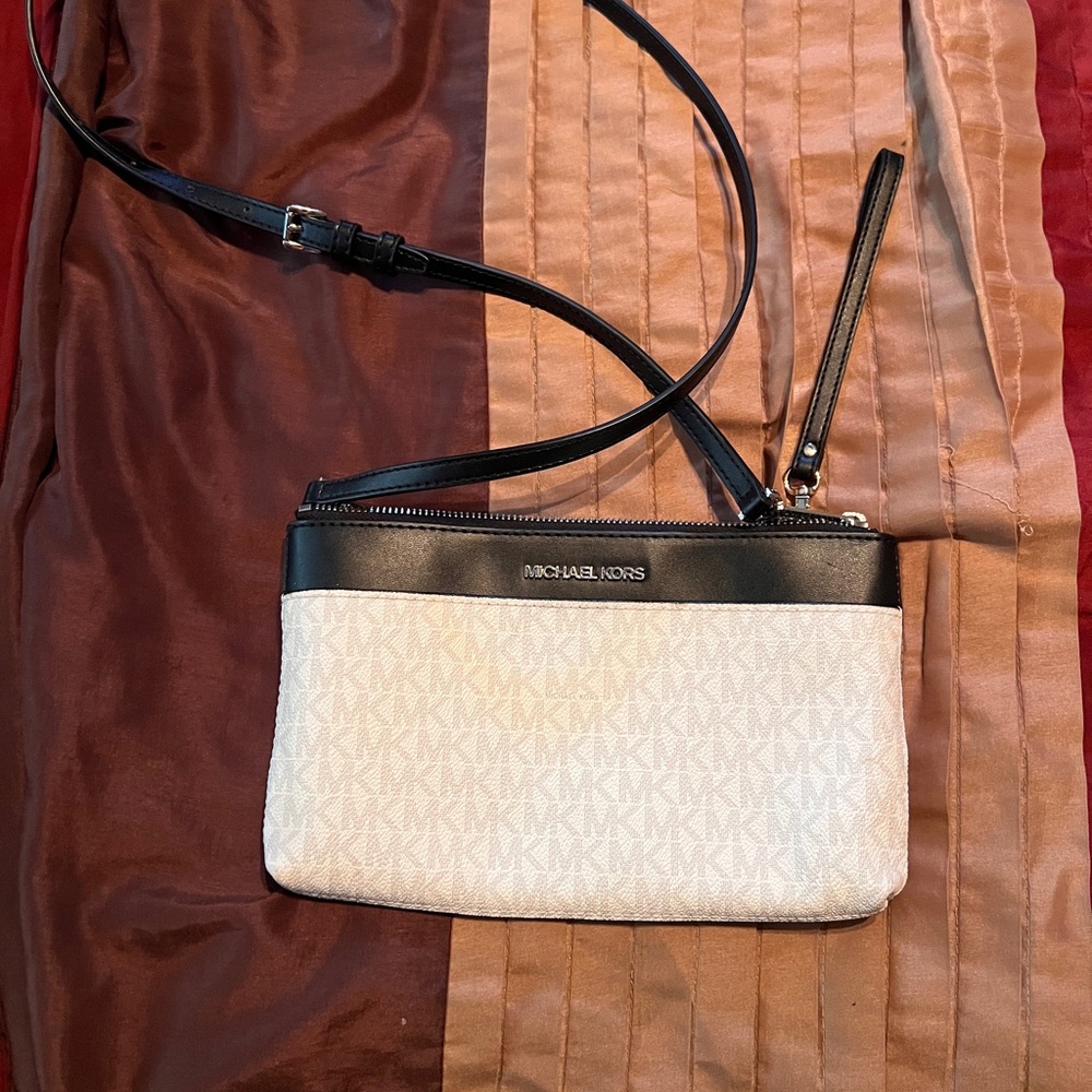 Michael Kors Black and White Crossbody Bag